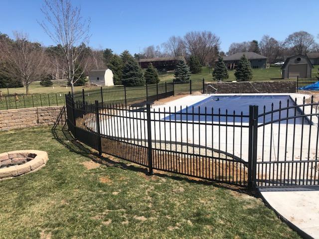 B&M fence company, fence company in kansasville