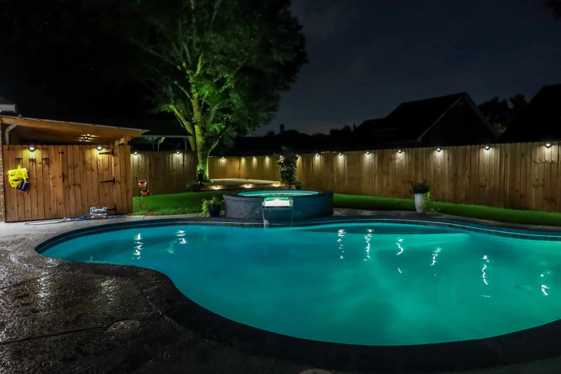 pool fence in menomonee falls, menomonee falls pool fence, install a fence in menomonee falls